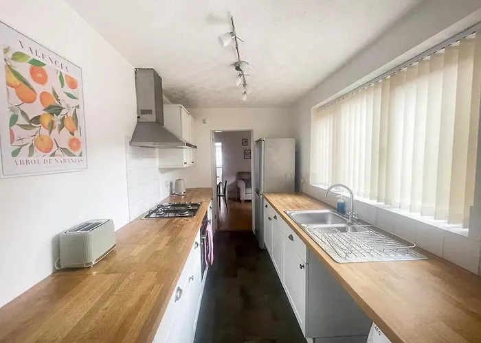 3 Bed Sofa Sleeps 6 Holiday home