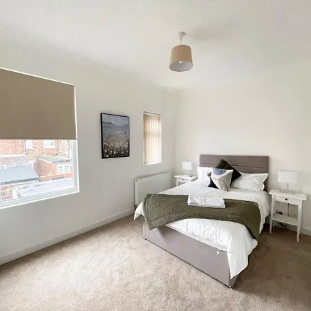 3 Bed Sofa Sleeps 6 Middlesbrough