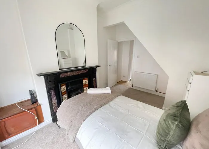 3 Bed Sofa Sleeps 6 Middlesbrough