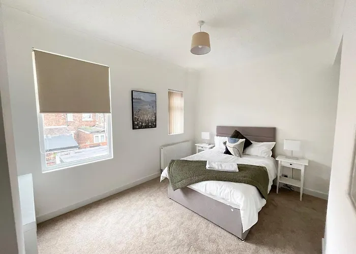3 Bed Sofa Sleeps 6 Middlesbrough